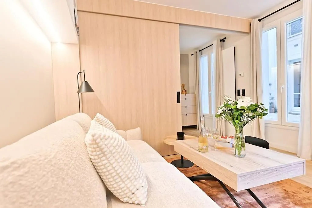 Chatelet-les Halles Apartment Paris